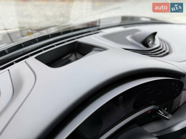 Чорний Порше Тайкан, об'ємом двигуна 0 л та пробігом 33 тис. км за 88900 $, фото 48 на Automoto.ua