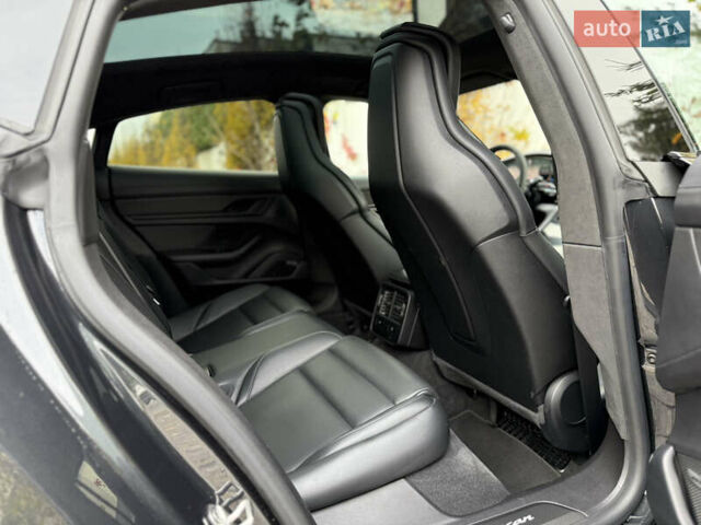 Чорний Порше Тайкан, об'ємом двигуна 0 л та пробігом 33 тис. км за 88900 $, фото 85 на Automoto.ua