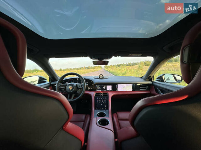 Черный Порше Тайкан, объемом двигателя 0 л и пробегом 29 тыс. км за 85800 $, фото 13 на Automoto.ua