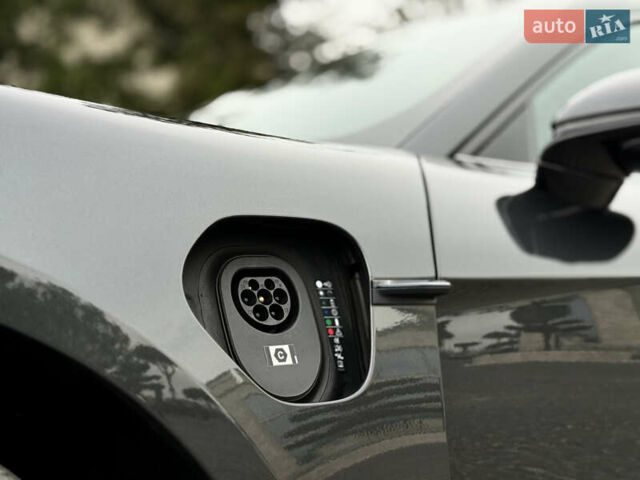 Чорний Порше Тайкан, об'ємом двигуна 0 л та пробігом 33 тис. км за 88900 $, фото 24 на Automoto.ua