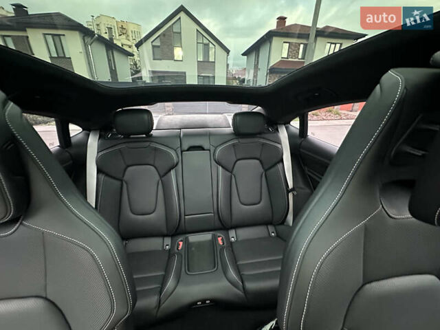 Чорний Порше Тайкан, об'ємом двигуна 0 л та пробігом 1 тис. км за 107700 $, фото 27 на Automoto.ua