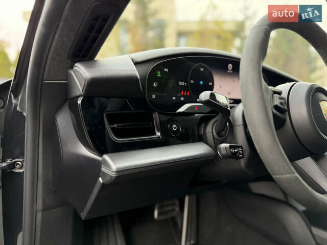 Чорний Порше Тайкан, об'ємом двигуна 0 л та пробігом 33 тис. км за 88900 $, фото 47 на Automoto.ua