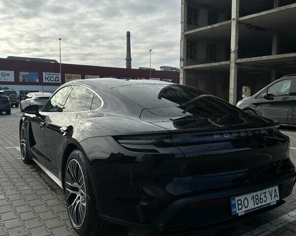 Черный Порше Тайкан, объемом двигателя 0 л и пробегом 84 тыс. км за 65000 $, фото 8 на Automoto.ua