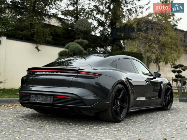 Чорний Порше Тайкан, об'ємом двигуна 0 л та пробігом 33 тис. км за 88900 $, фото 30 на Automoto.ua