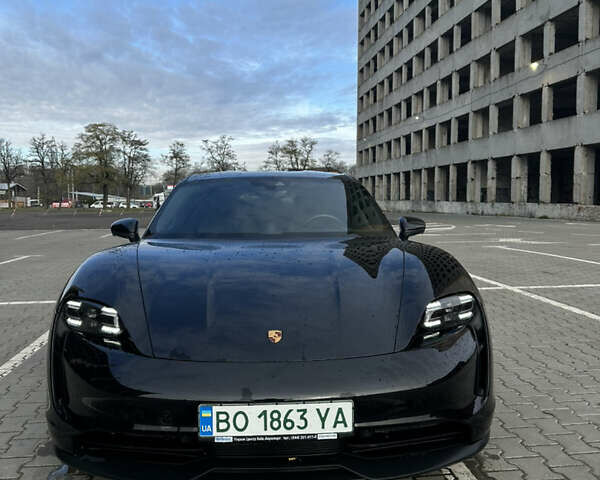 Черный Порше Тайкан, объемом двигателя 0 л и пробегом 84 тыс. км за 65000 $, фото 2 на Automoto.ua