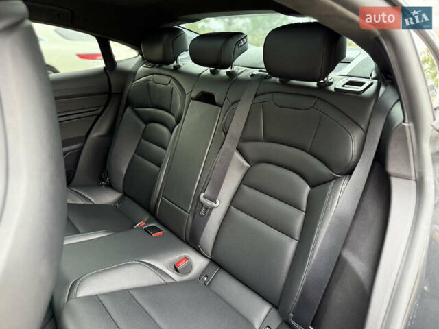 Чорний Порше Тайкан, об'ємом двигуна 0 л та пробігом 33 тис. км за 88900 $, фото 78 на Automoto.ua