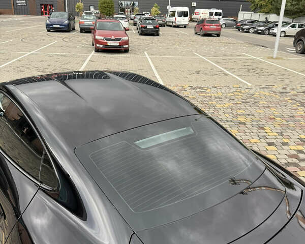 Черный Порше Тайкан, объемом двигателя 0 л и пробегом 60 тыс. км за 53300 $, фото 9 на Automoto.ua