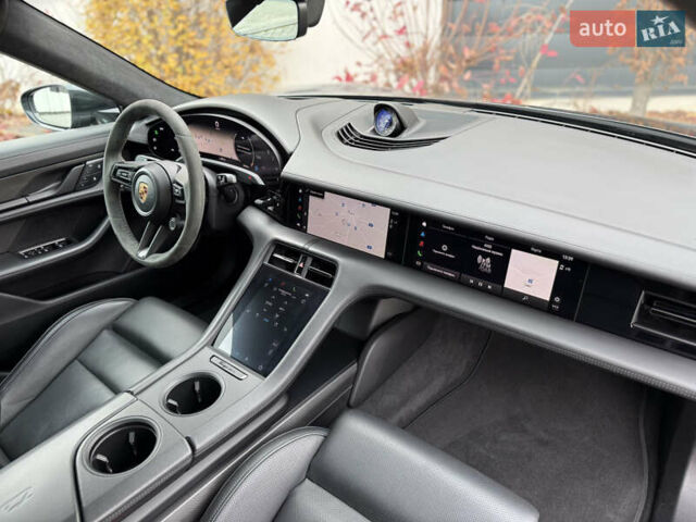 Чорний Порше Тайкан, об'ємом двигуна 0 л та пробігом 33 тис. км за 88900 $, фото 92 на Automoto.ua