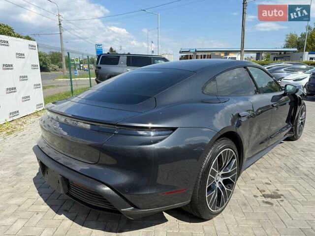 Черный Порше Тайкан, объемом двигателя 0 л и пробегом 36 тыс. км за 31000 $, фото 10 на Automoto.ua