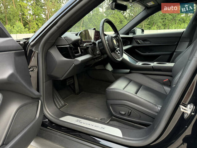 Чорний Порше Тайкан, об'ємом двигуна 0 л та пробігом 58 тис. км за 53000 $, фото 20 на Automoto.ua