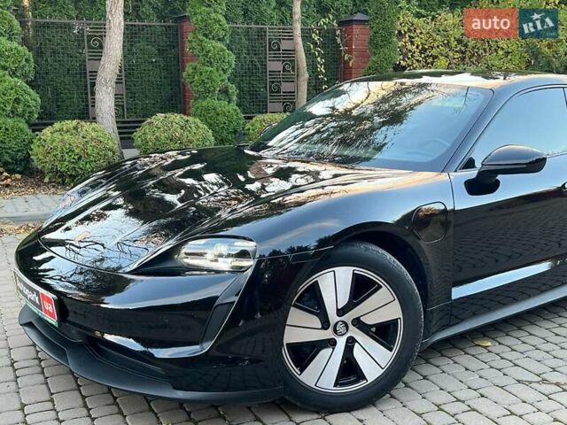 Черный Порше Тайкан, объемом двигателя 0 л и пробегом 41 тыс. км за 49980 $, фото 5 на Automoto.ua