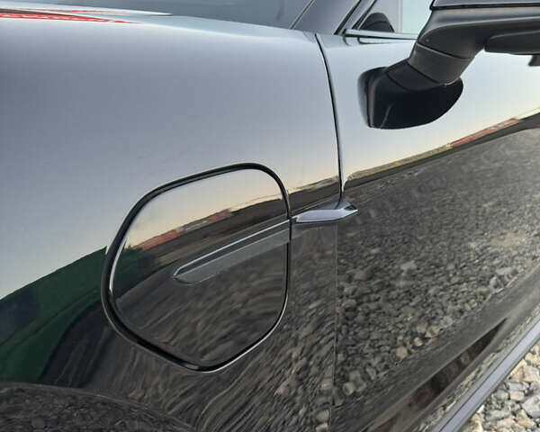 Черный Порше Тайкан, объемом двигателя 0 л и пробегом 40 тыс. км за 88500 $, фото 11 на Automoto.ua