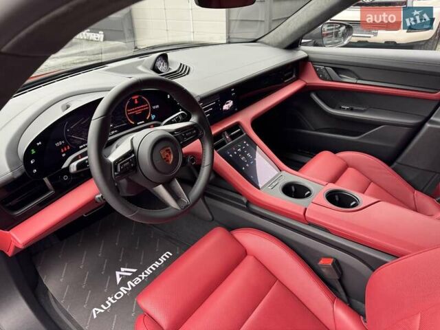 Черный Порше Тайкан, объемом двигателя 0 л и пробегом 20 тыс. км за 129900 $, фото 10 на Automoto.ua