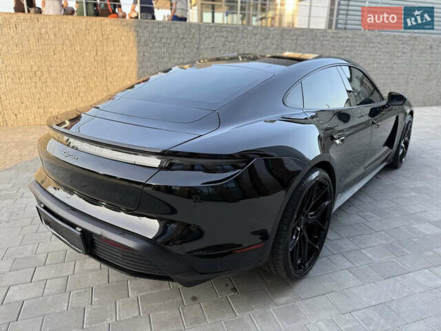 Черный Порше Тайкан, объемом двигателя 0 л и пробегом 34 тыс. км за 52000 $, фото 3 на Automoto.ua