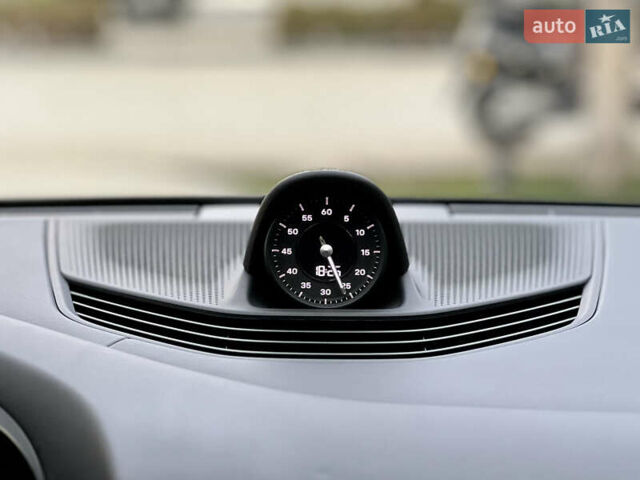 Черный Порше Тайкан, объемом двигателя 0 л и пробегом 9 тыс. км за 78000 $, фото 42 на Automoto.ua