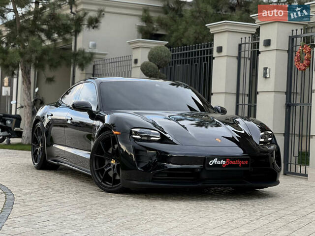 Черный Порше Тайкан, объемом двигателя 0 л и пробегом 9 тыс. км за 78000 $, фото 19 на Automoto.ua