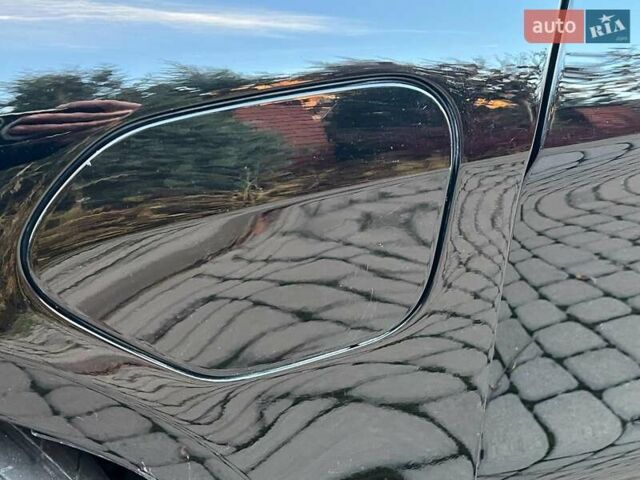 Черный Порше Тайкан, объемом двигателя 0 л и пробегом 41 тыс. км за 49980 $, фото 7 на Automoto.ua