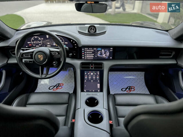 Черный Порше Тайкан, объемом двигателя 0 л и пробегом 9 тыс. км за 78000 $, фото 33 на Automoto.ua