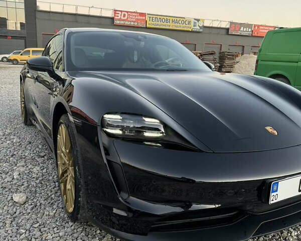 Черный Порше Тайкан, объемом двигателя 0 л и пробегом 40 тыс. км за 88500 $, фото 5 на Automoto.ua