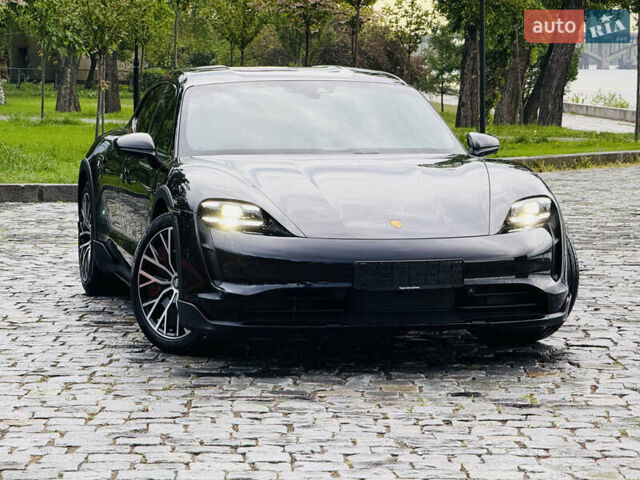 Чорний Порше Тайкан, об'ємом двигуна 0 л та пробігом 11 тис. км за 83333 $, фото 38 на Automoto.ua