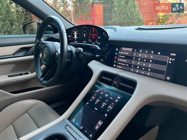 Черный Порше Тайкан, объемом двигателя 0 л и пробегом 41 тыс. км за 49980 $, фото 23 на Automoto.ua