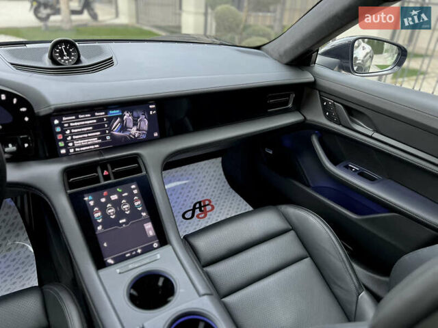 Черный Порше Тайкан, объемом двигателя 0 л и пробегом 9 тыс. км за 78000 $, фото 35 на Automoto.ua