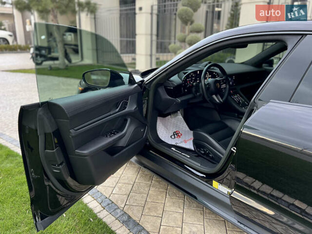 Черный Порше Тайкан, объемом двигателя 0 л и пробегом 9 тыс. км за 78000 $, фото 24 на Automoto.ua
