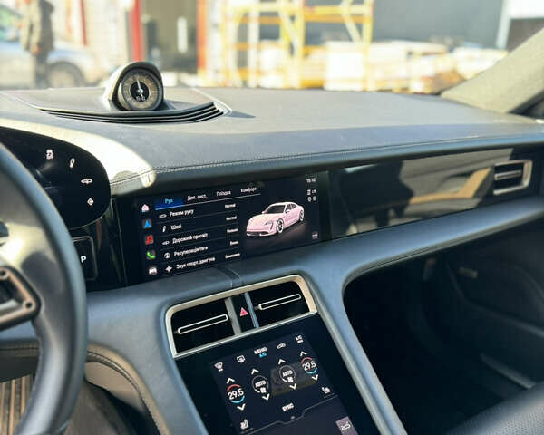 Черный Порше Тайкан, объемом двигателя 0 л и пробегом 40 тыс. км за 88500 $, фото 18 на Automoto.ua