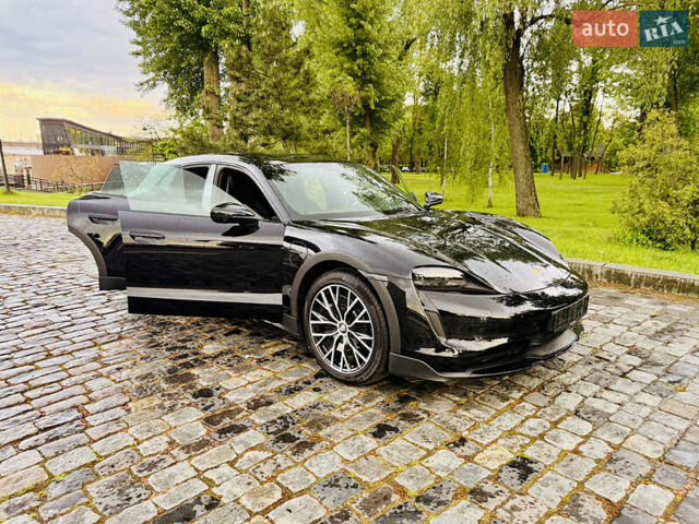 Чорний Порше Тайкан, об'ємом двигуна 0 л та пробігом 11 тис. км за 83333 $, фото 125 на Automoto.ua