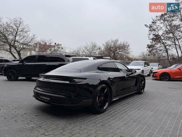 Черный Порше Тайкан, объемом двигателя 0 л и пробегом 20 тыс. км за 129900 $, фото 7 на Automoto.ua