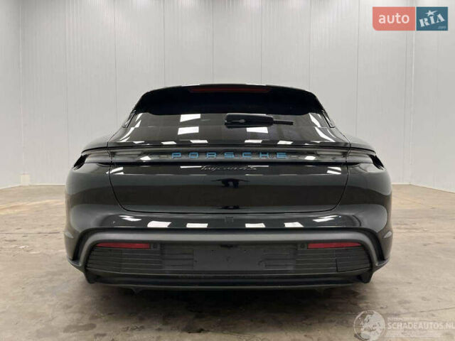 Черный Порше Тайкан, объемом двигателя 0 л и пробегом 32 тыс. км за 88000 $, фото 10 на Automoto.ua