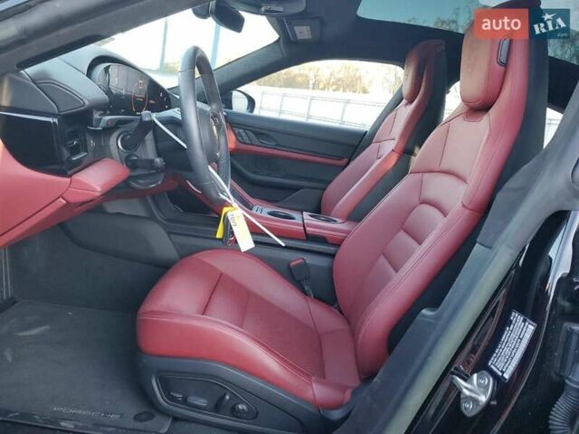 Чорний Порше Тайкан, об'ємом двигуна 0 л та пробігом 9 тис. км за 35500 $, фото 7 на Automoto.ua