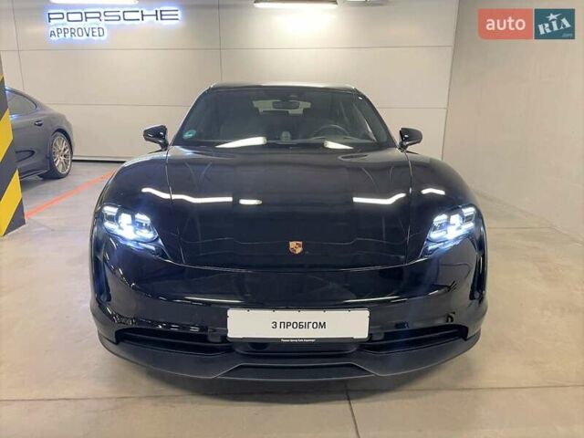 Черный Порше Тайкан, объемом двигателя 0 л и пробегом 43 тыс. км за 70000 $, фото 7 на Automoto.ua