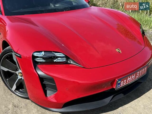 Красный Порше Тайкан, объемом двигателя 0 л и пробегом 60 тыс. км за 73800 $, фото 7 на Automoto.ua