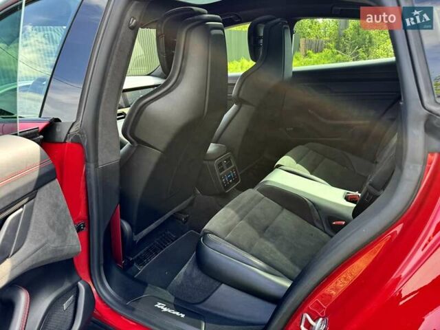 Красный Порше Тайкан, объемом двигателя 0 л и пробегом 60 тыс. км за 73800 $, фото 65 на Automoto.ua