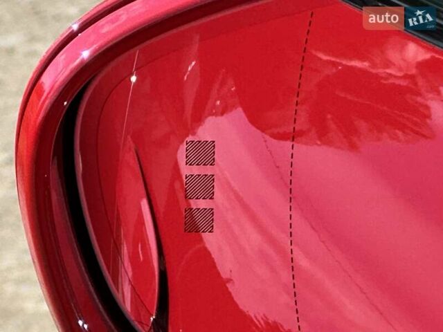 Красный Порше Тайкан, объемом двигателя 0 л и пробегом 60 тыс. км за 73800 $, фото 24 на Automoto.ua