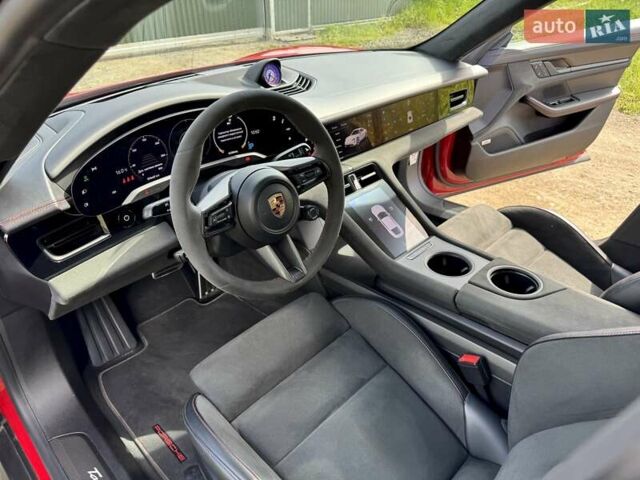 Красный Порше Тайкан, объемом двигателя 0 л и пробегом 60 тыс. км за 73800 $, фото 76 на Automoto.ua