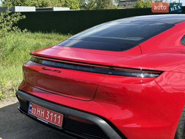 Красный Порше Тайкан, объемом двигателя 0 л и пробегом 60 тыс. км за 73800 $, фото 22 на Automoto.ua