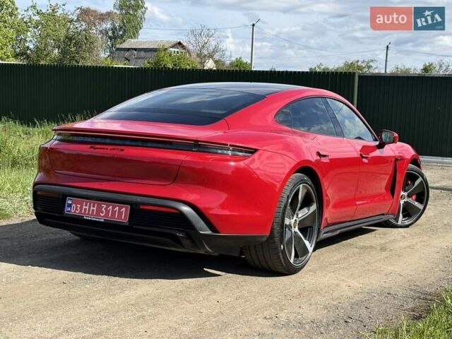 Красный Порше Тайкан, объемом двигателя 0 л и пробегом 60 тыс. км за 73800 $, фото 11 на Automoto.ua