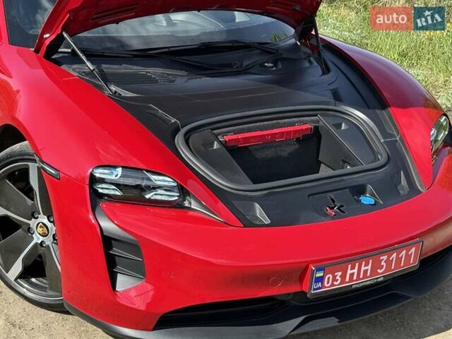 Красный Порше Тайкан, объемом двигателя 0 л и пробегом 60 тыс. км за 73800 $, фото 33 на Automoto.ua