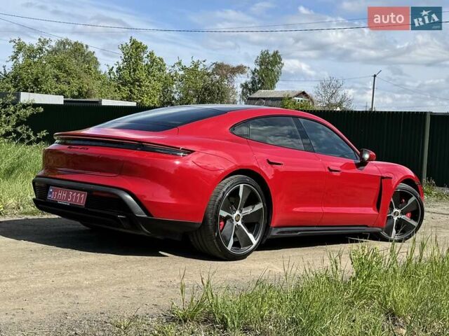 Красный Порше Тайкан, объемом двигателя 0 л и пробегом 60 тыс. км за 73800 $, фото 10 на Automoto.ua
