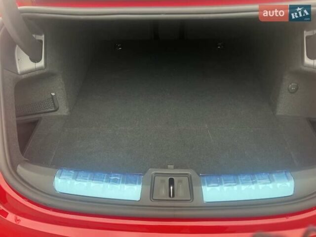 Червоний Порше Тайкан, об'ємом двигуна 0 л та пробігом 18 тис. км за 105000 $, фото 10 на Automoto.ua