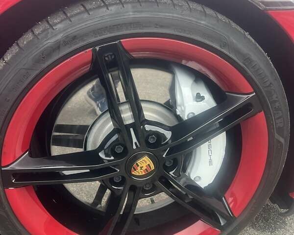 Червоний Порше Тайкан, об'ємом двигуна 0 л та пробігом 18 тис. км за 105000 $, фото 3 на Automoto.ua