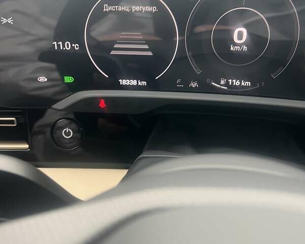 Червоний Порше Тайкан, об'ємом двигуна 0 л та пробігом 18 тис. км за 105000 $, фото 19 на Automoto.ua