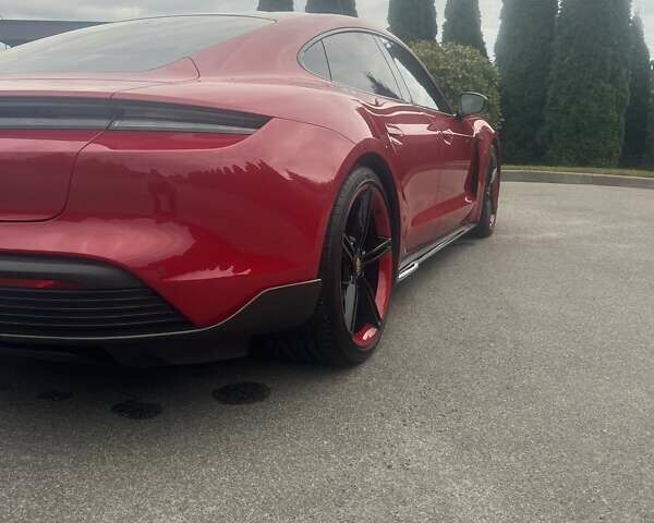 Червоний Порше Тайкан, об'ємом двигуна 0 л та пробігом 18 тис. км за 105000 $, фото 4 на Automoto.ua