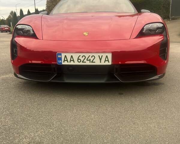 Червоний Порше Тайкан, об'ємом двигуна 0 л та пробігом 18 тис. км за 105000 $, фото 7 на Automoto.ua