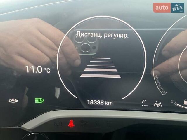 Червоний Порше Тайкан, об'ємом двигуна 0 л та пробігом 18 тис. км за 105000 $, фото 18 на Automoto.ua