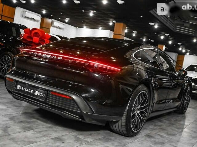 Порше Тайкан, об'ємом двигуна 4.25 л та пробігом 31 тис. км за 75500 $, фото 11 на Automoto.ua