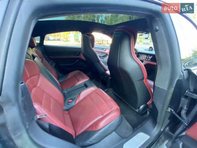 Порше Тайкан, объемом двигателя 0 л и пробегом 72 тыс. км за 51000 $, фото 10 на Automoto.ua