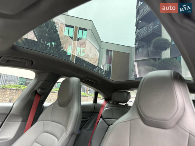 Порше Тайкан 2020 в Киеве на Automoto.ua Порше Тайкан, объемом двигателя 0 л и пробегом 95 тыс. км за 52999 $, фото 26 на Automoto.ua